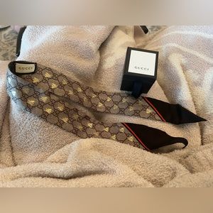 Authentic Gucci GG bees silk neck bow bandou